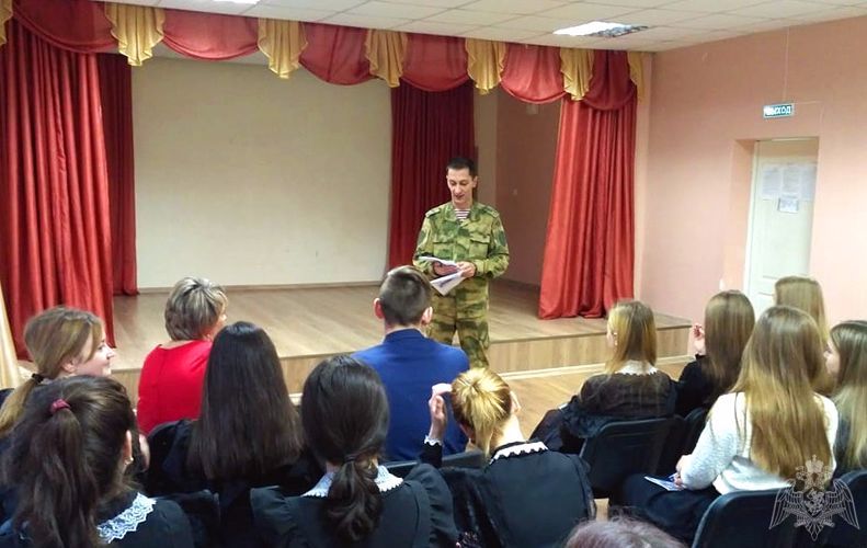 В Мордовии росгвардейцы пришли в школы