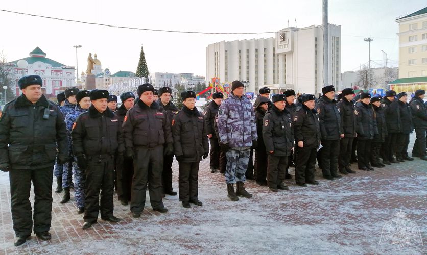 В Мордовии Росгвардия и полиция продолжают обеспечивать безопасность праздничных мероприятий