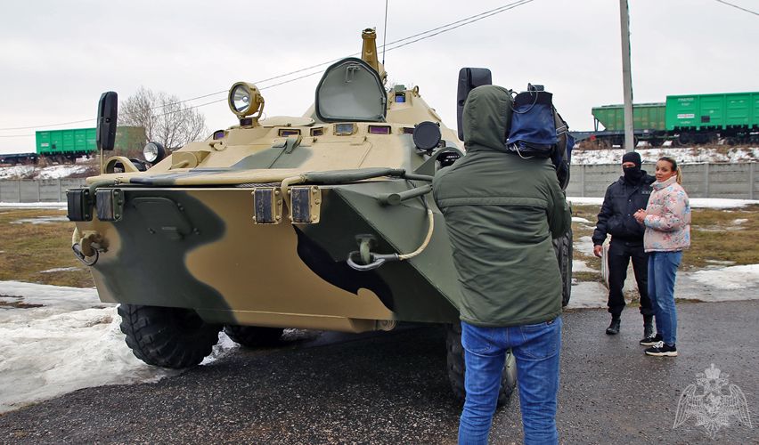 В Мордовии съемочная группа республиканского телеканала познакомилась с бронетехникой Росгвардии