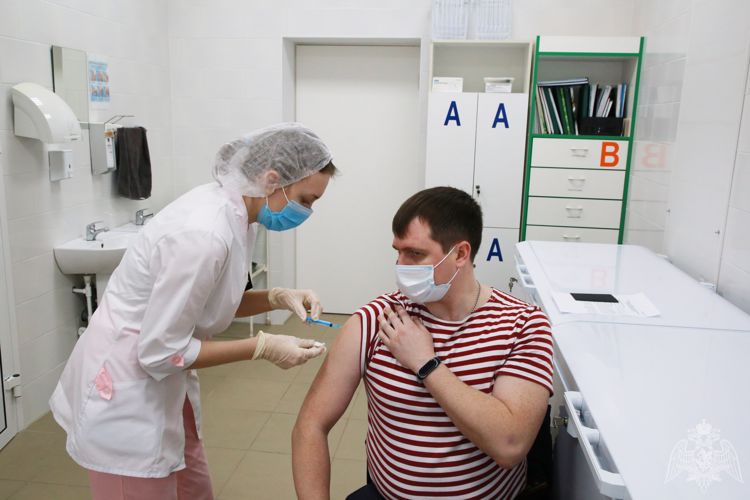 В Мордовии сотрудники Росгвардии прививаются от Covid-19