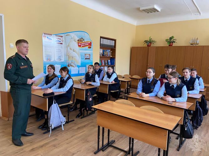 В Саранске в рамках акции «На службу в Росгвардию» прошел урок ранней профессиональной ориентации 