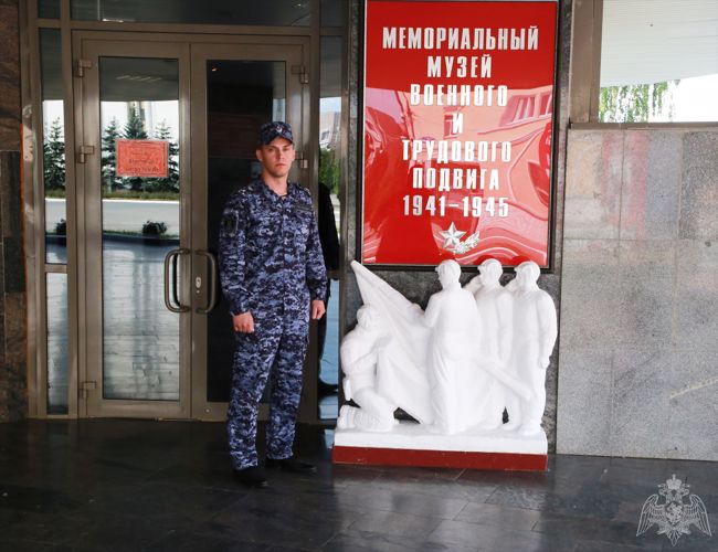 В рамках Всероссийской акции «Росгвардия гид» сотрудники вневедомственной охраны Управления Росгвардии по Республике Мордовия продолжают рассказывать о памятных и значимых местах региона -13
