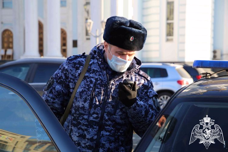 В Ардатове росгвардейцы оказали содействие сотрудникам ГИБДД в задержании пьяного водителя
