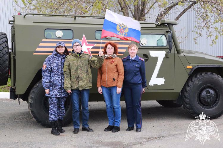 В Мордовии росгвардейцы совместно с сотрудниками Следственного комитета исполнили мечту ребенка