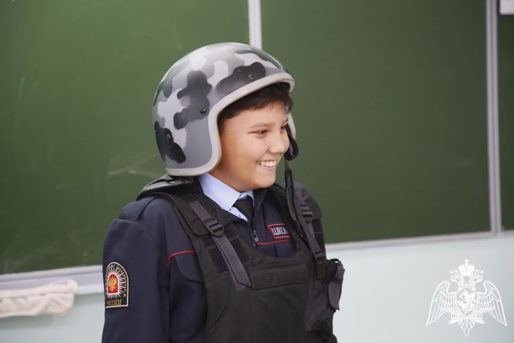 В Мордовии росгвардеец рассказал детям о Сталинградской битве