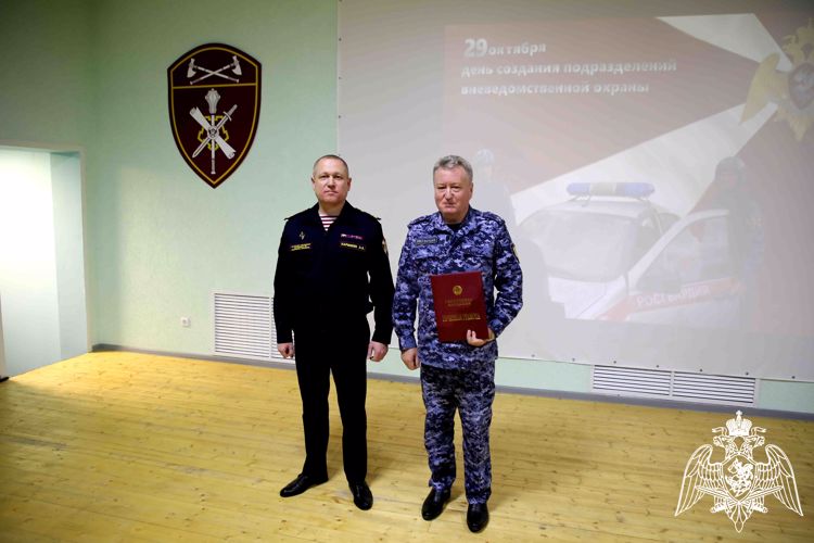В Мордовии прошло торжественное собрание в честь 70-летия вневедомственной охраны Росгвардии