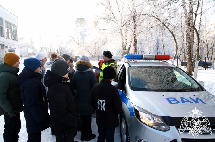 В Мордовии автоинспектор Росгвардии провел встречу с подшефным   кадетским классом