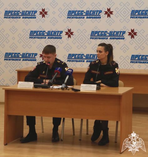 В Саранске заместитель начальника ЦЛРР Росгвардии провел брифинг для журналистов