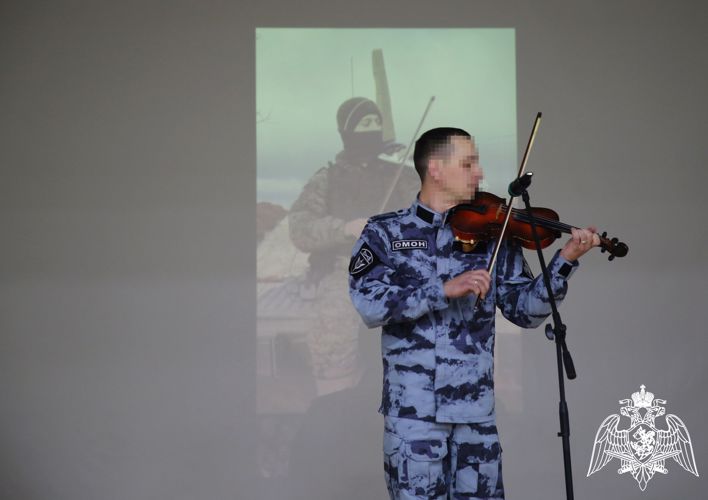 В Мордовии сотрудников и военнослужащих Росгвардии поздравили с профессиональным праздником