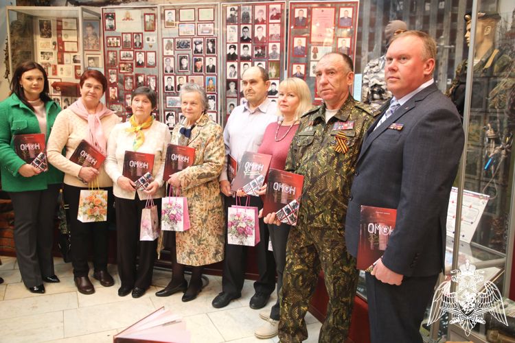 В Мордовии ветераны Росгвардии презентовали книгу в честь 30-летия ОМОН