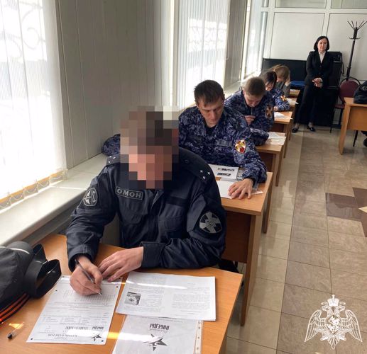 В Мордовии росгвардейцы написали «Диктант Победы»