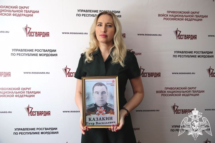 В Мордовии росгвардейцы поддержали акцию «Автограф Победы»