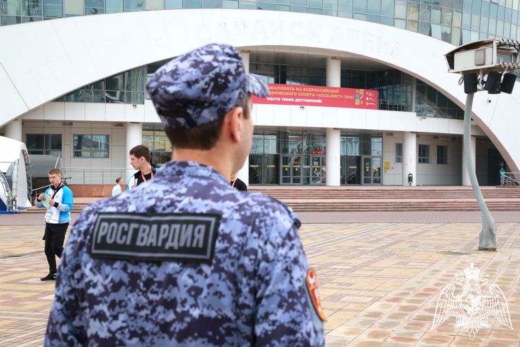 В Мордовии при участии Росгвардии обеспечена безопасность закрытия VI Всероссийского фестиваля студенческого спорта