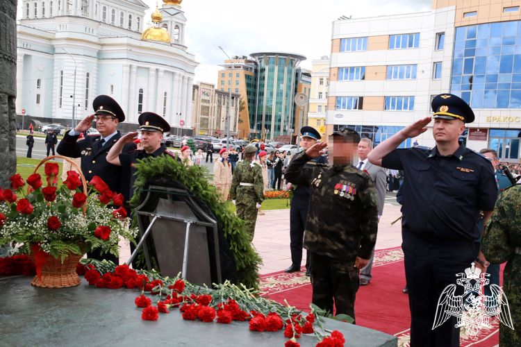 Врио начальника Управления Росгвардии по Республике Мордовия принял участие в церемонии, посвященной Дню памяти и скорби