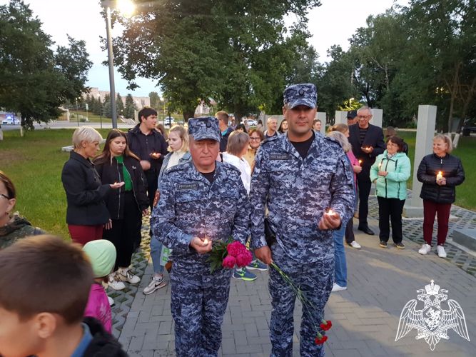 В Мордовии сотрудники Росгвардии приняли участие в патриотической акции «Свеча памяти» 