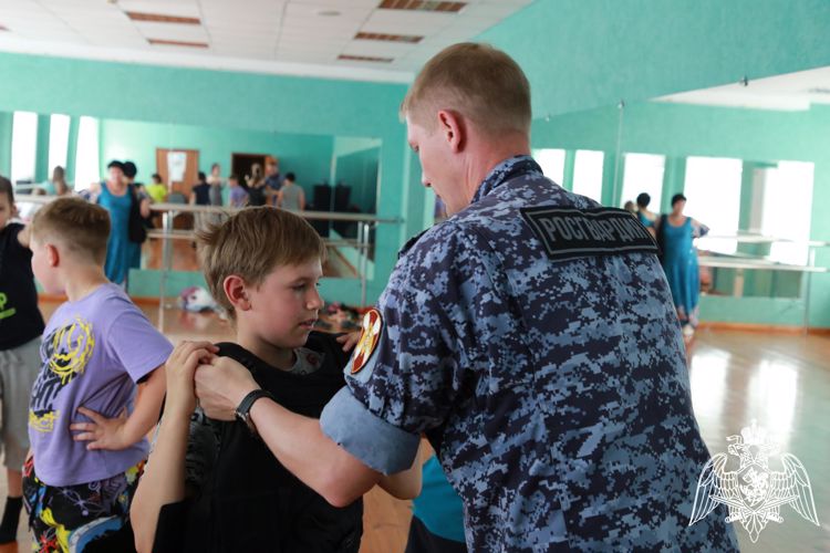 В Мордовии продолжается ведомственная акция «Каникулы с Росгвардией»