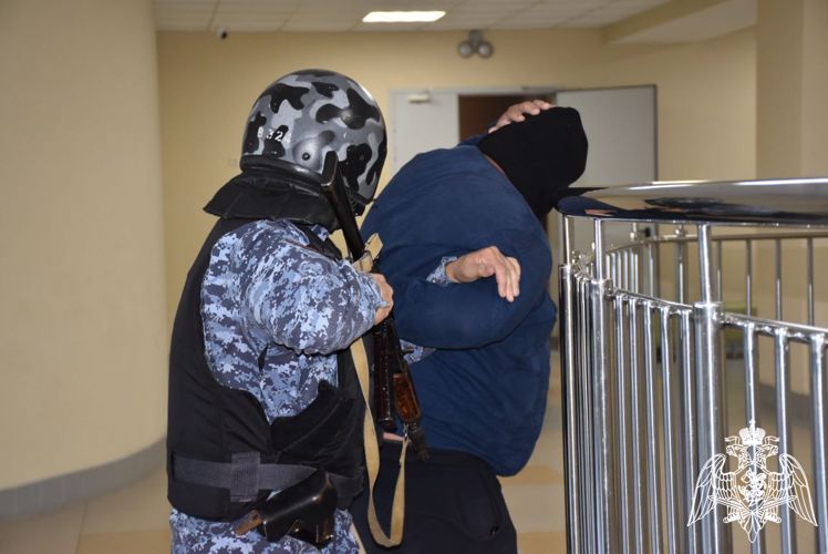 В Мордовии росгвардейцы проверили безопасность образовательных учреждений