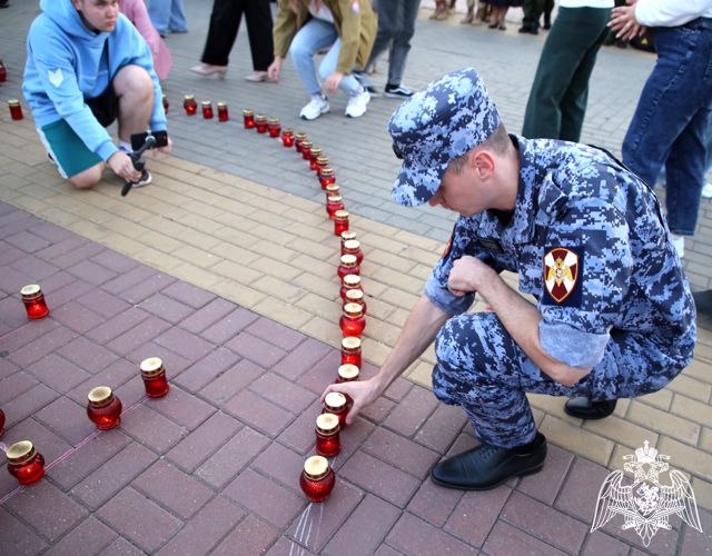 В Мордовии росгвардейцы приняли участие в памятной акции «Сердце Беслана» 