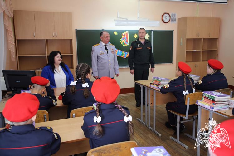 В Мордовии офицеры Росгвардии провели урок мужества, посвященный Дню солидарности в борьбе с терроризмом