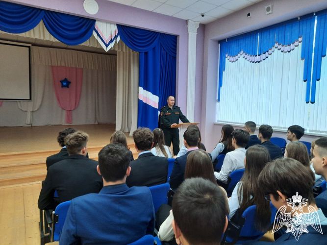 В Мордовии росгвардеец провел урок ранней профориентации 
