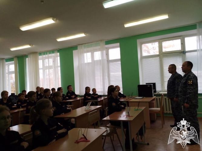 В Мордовии офицеры Росгвардии провели урок мужества