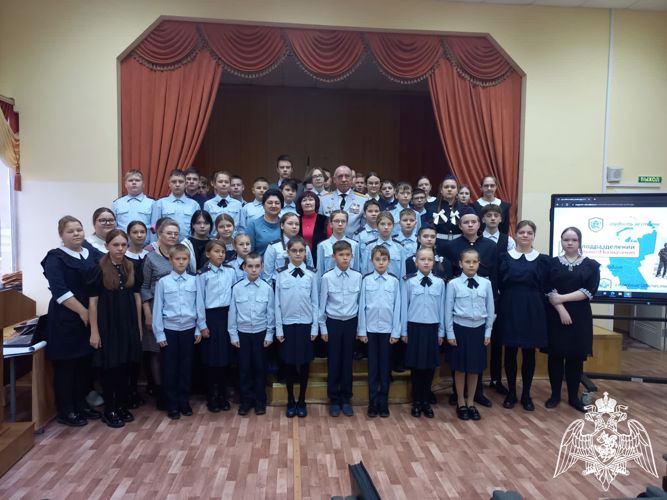 В Мордовии росгвардеец провел урок мужества