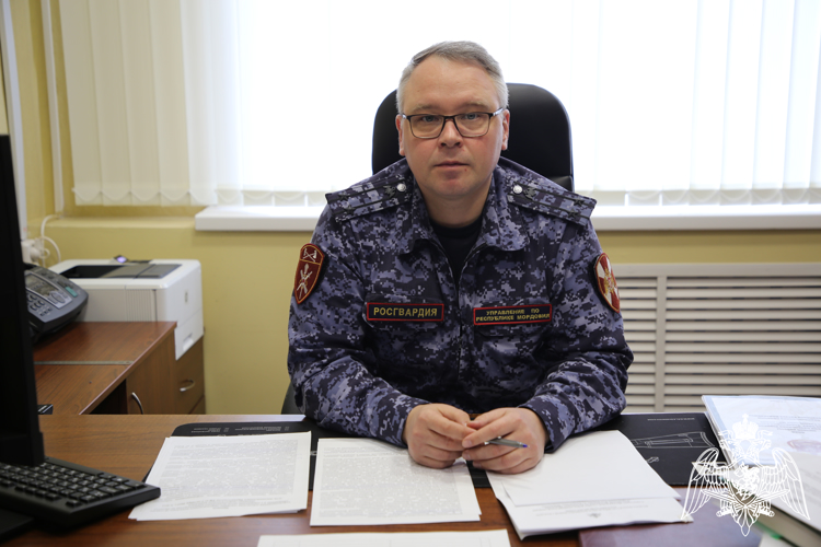 В Мордовии офицер Росгвардии провел методическое занятие по вопросам ТЭК