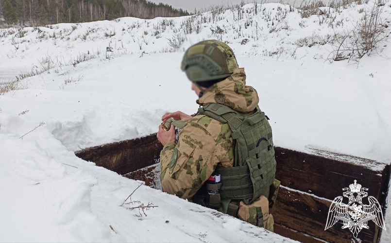 В Мордовии бойцы ОМОН «Аркуда» Росгвардии тренировались в боевом гранатометании