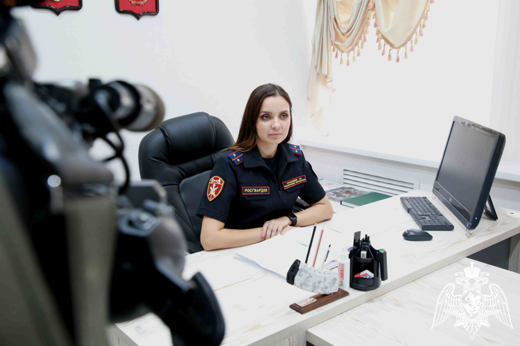 Сотрудники подразделений по взаимодействию со средствами массовой информации Росгвардии празднуют свой профессиональный праздник