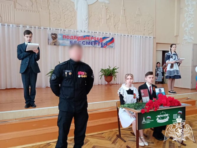 В Мордовии росгвардеец принял участие в открытии Парты Героя 