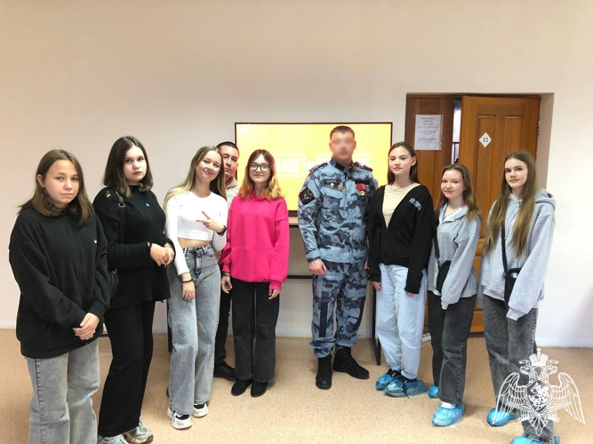 В Мордовии офицер спецназа Росгвардии провел  тактическое занятие по медицине для школьников
