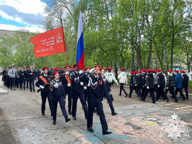 В Мордовии парад школьных коробок прошел у подшефных кадет Росгвардии