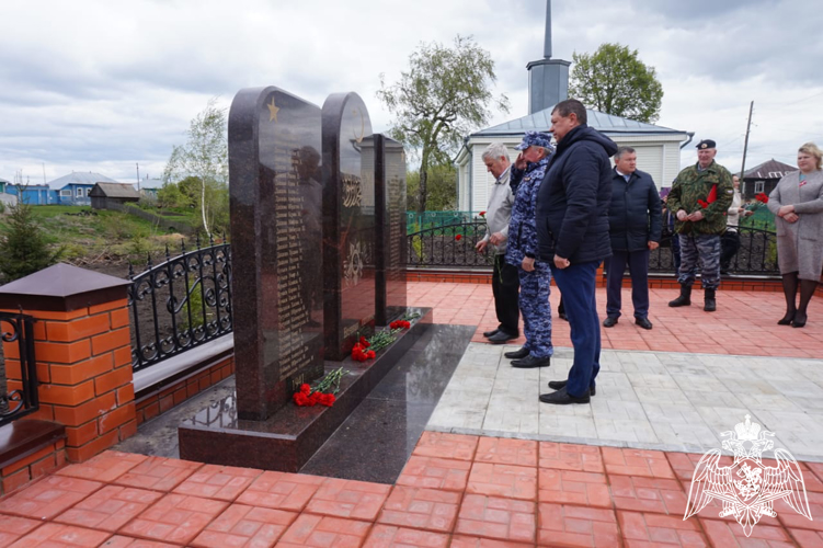 В Мордовии офицер Росгвардии принял участие в открытии мемориала в память о погибших в Великой Отечественной войне