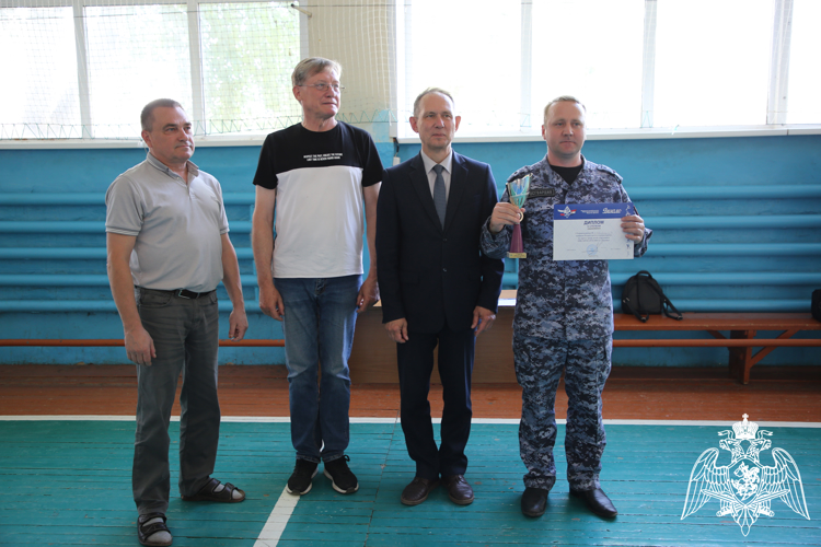 В Саранске ветераны и дети росгвардейцев заняли призовые места в соревнованиях по дартсу