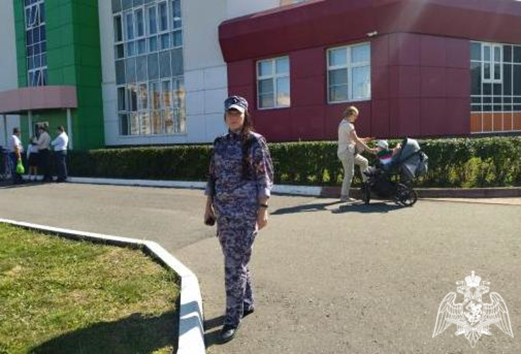 В Мордовии росгвардейцы обеспечили правопорядок в День знаний