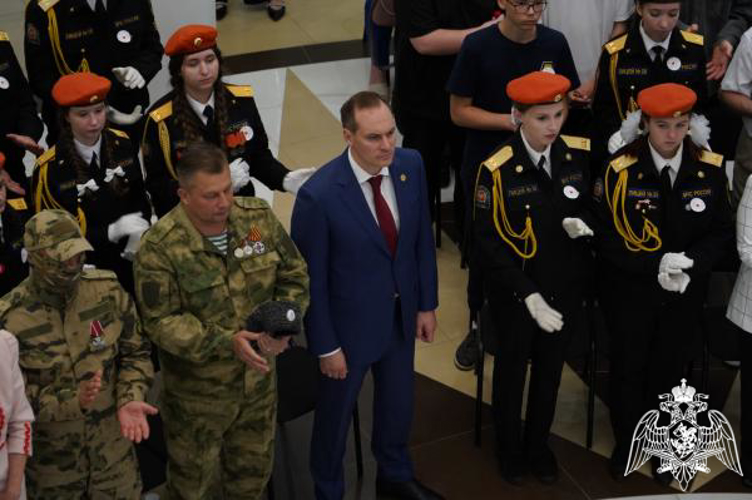 В Мордовии росгвардеец принял участие в мероприятии, посвященном Дню солидарности в борьбе с терроризмом