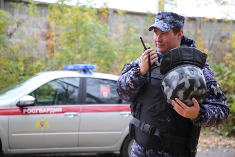 В Саранске росгвардейцы задержали мужчину по подозрению в совершении противоправных действий 