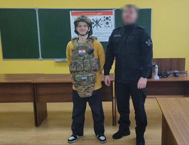 В Мордовии спецназ Росгвардии провел экскурсию для лицеистов