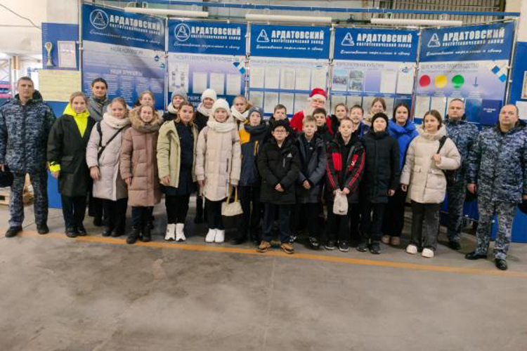 В Мордовии росгвардейцы организовали для подшефных кадет познавательную экскурсию 