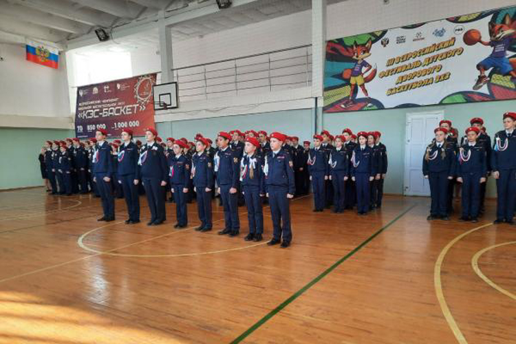 В Мордовии офицер Росгвардии обсудил актуальные вопросы военно-патриотического воспитания молодежи