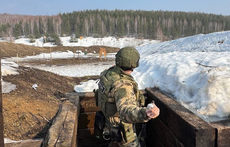 В Мордовии бойцы спецназа Росгвардии тренировались в боевом гранатометании