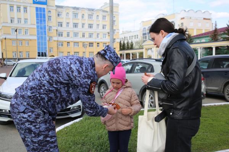 Росгвардейцы присоединились к всероссийской патриотической акции «Георгиевская лента» в Мордовии