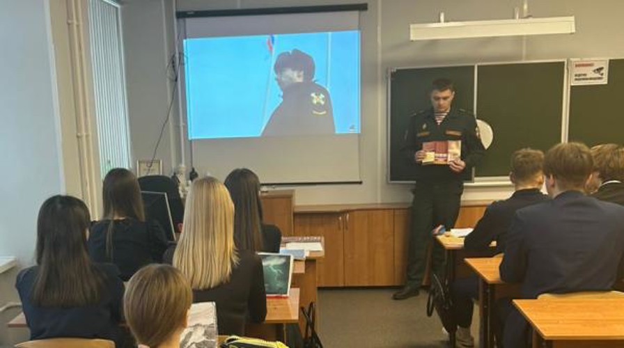 В Мордовии школьники из первых уст узнали о порядке поступления на службу в Росгвардию
