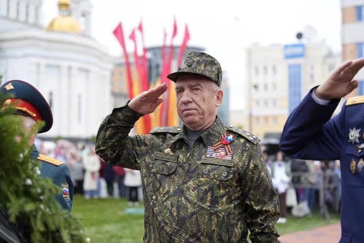 Начальник Управления Росгвардии принял участие в церемонии открытия памятника Героям спецоперации в Мордовии