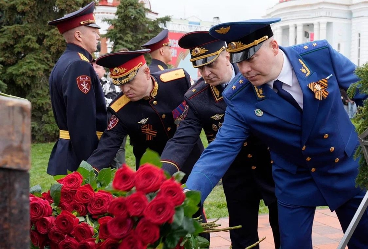 Начальник Управления Росгвардии принял участие в церемонии открытия памятника Героям спецоперации в Мордовии