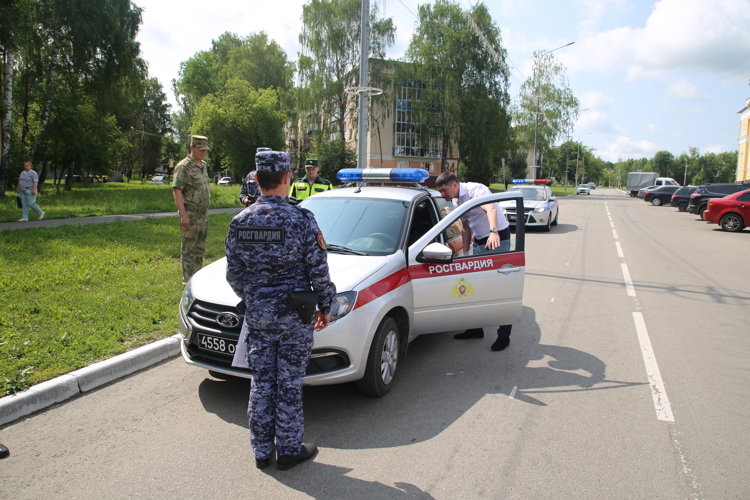 В территориальном управлении Росгвардии проверили водителей ведомственного автотранспорта
