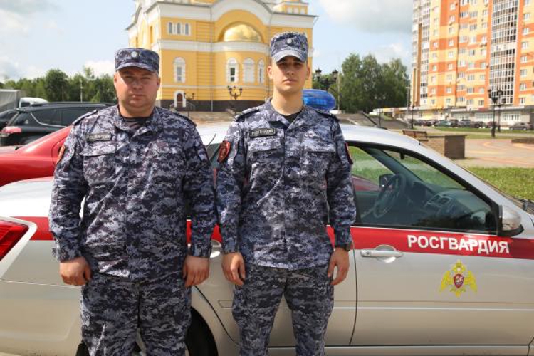 Сотрудники Росгвардии нашли и вернули родителям потерявшихся детей в Мордовии