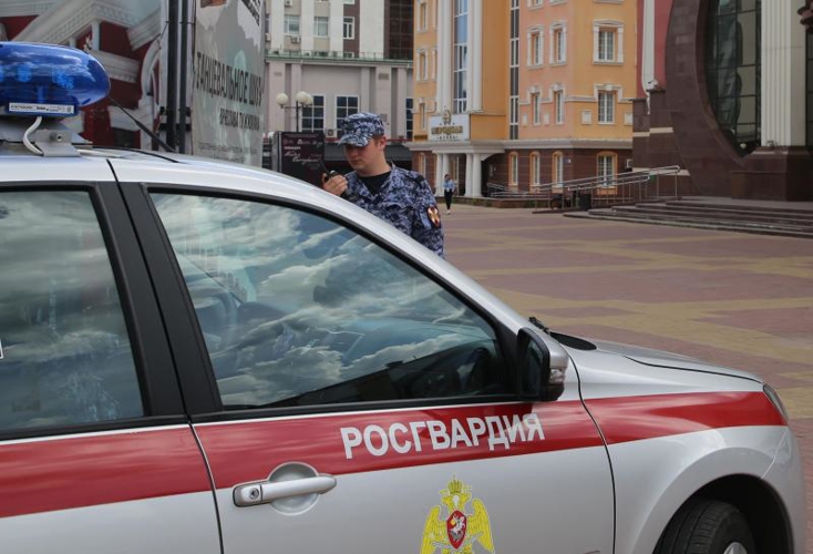 Росгвардейцы задержали нетрезвых дебоширок в одном из баров Саранска