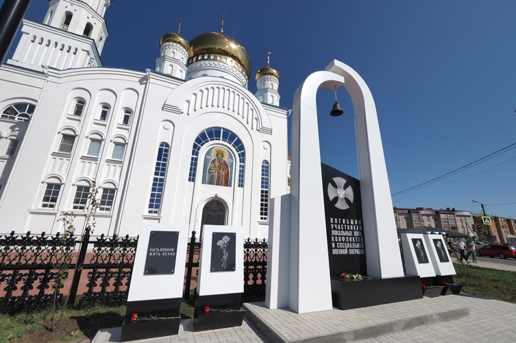 В Мордовии росгвардейцы приняли участие в  открытии мемориала