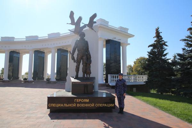 Росгвардия Гид: памятник в честь героев СВО